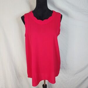 PLEIONE Size Medium Red Scalloped Round Neck Lightweight Sleeveless Blouse‎
